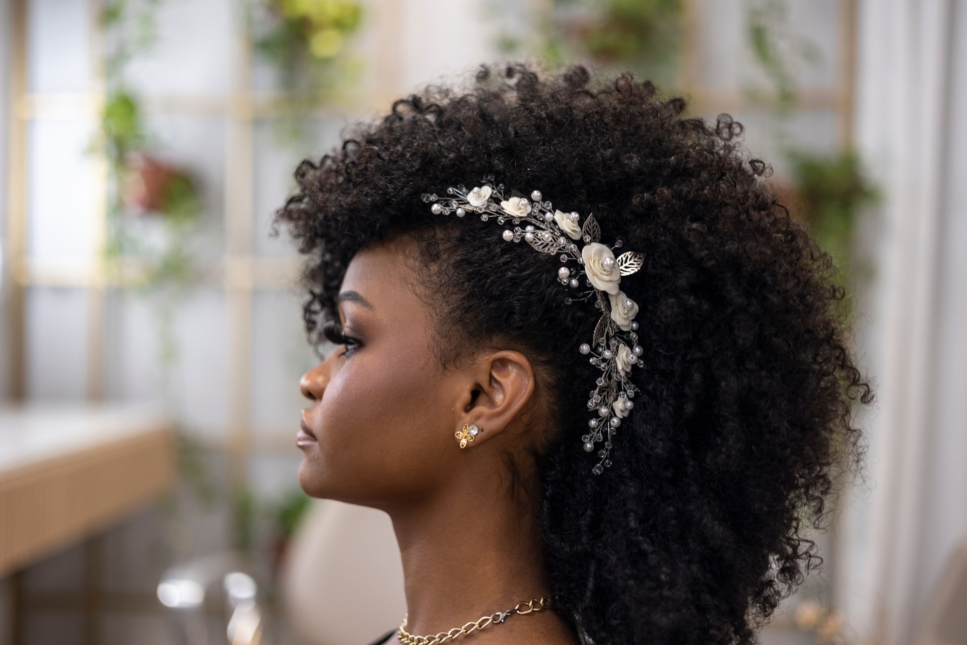 Black woman portrait in beauty salon